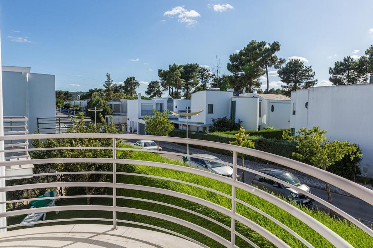3 Bedroom Villa With Private Pool In Palmela Eksteriør billede